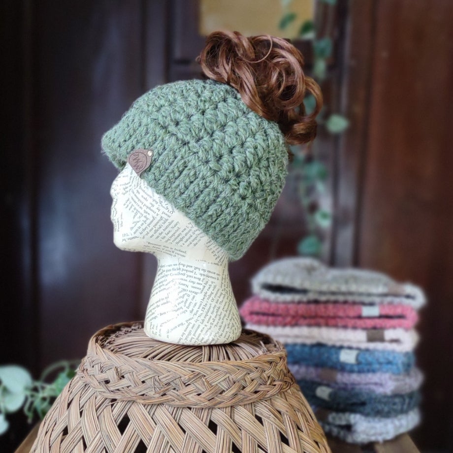 Hand 2024 crochet hat